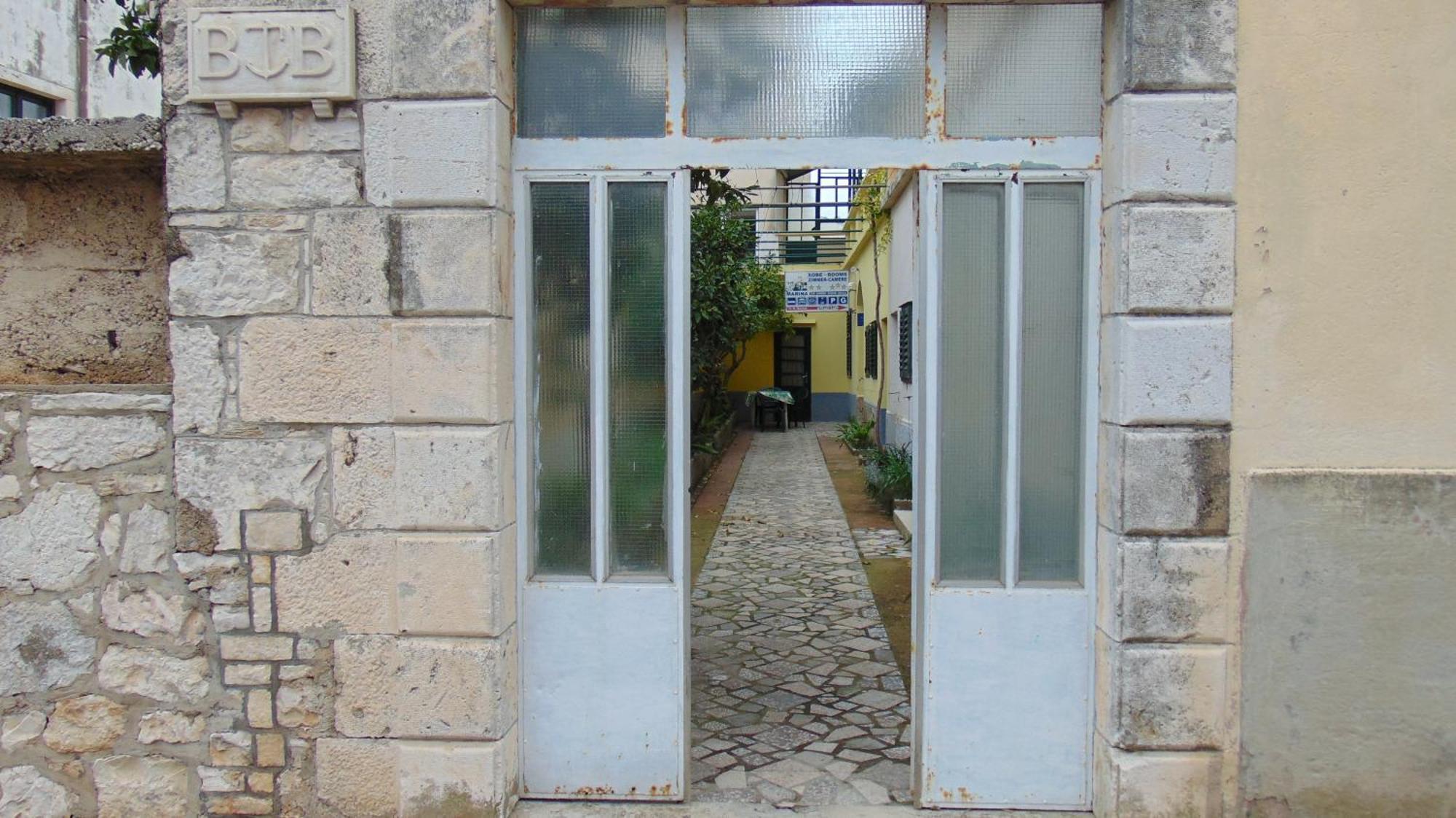 Marina Apartment End Rooms Vela Luka Exterior photo